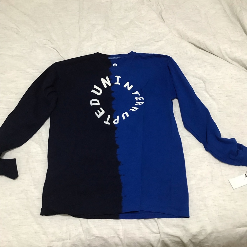 Uninterrupted long sleeve shirt medium